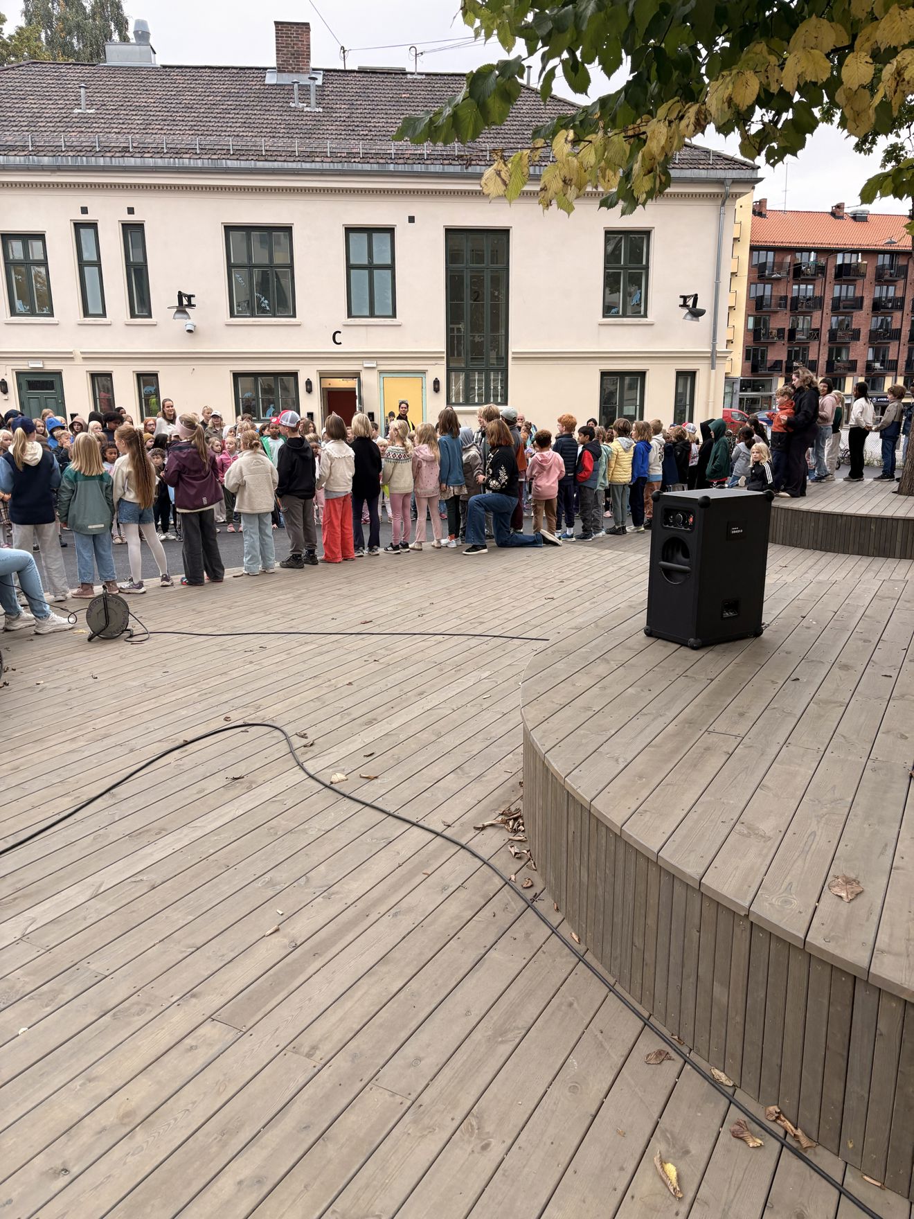 Foto: Kari 3.trinn på scenen